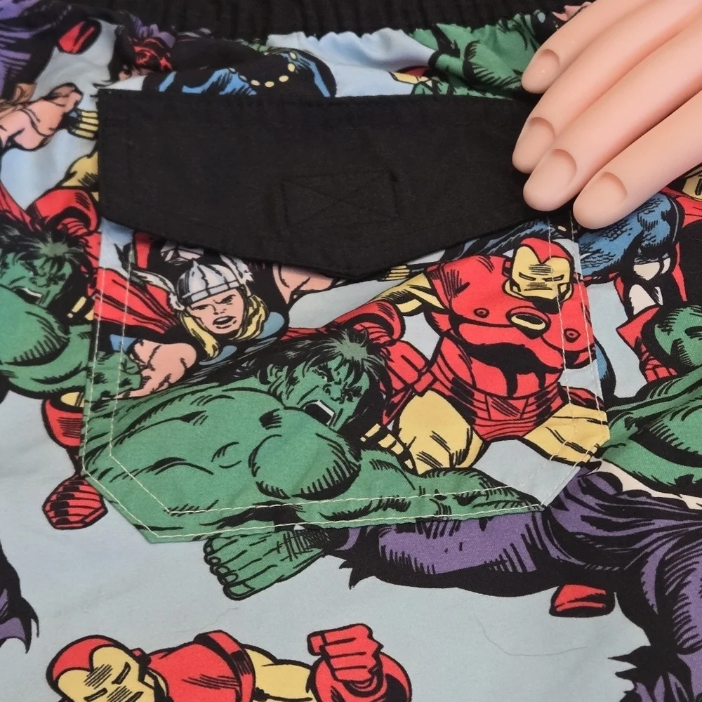 Marvel Avengers Comic Board Shorts Swim Trunks Men's XL Colorful Summer Wear